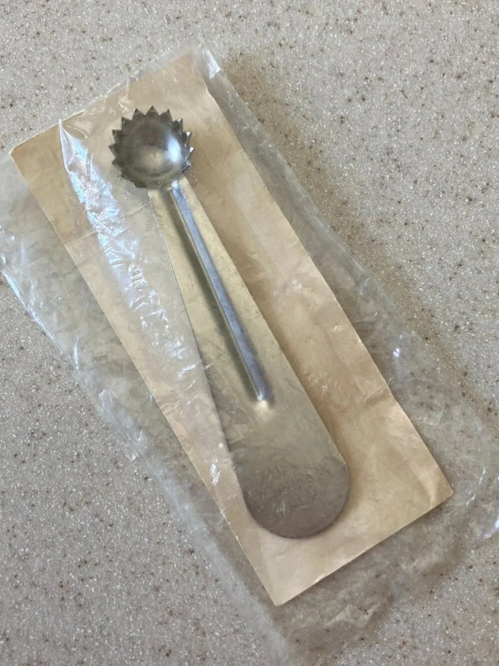 NIP The Pampered Chef Tomato Corer Strawberry Corer Vintage 1994 Made in USA